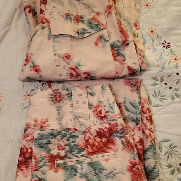 Sezane Tonio Trousers Fleur and Matching Top - Picture 2 of 9